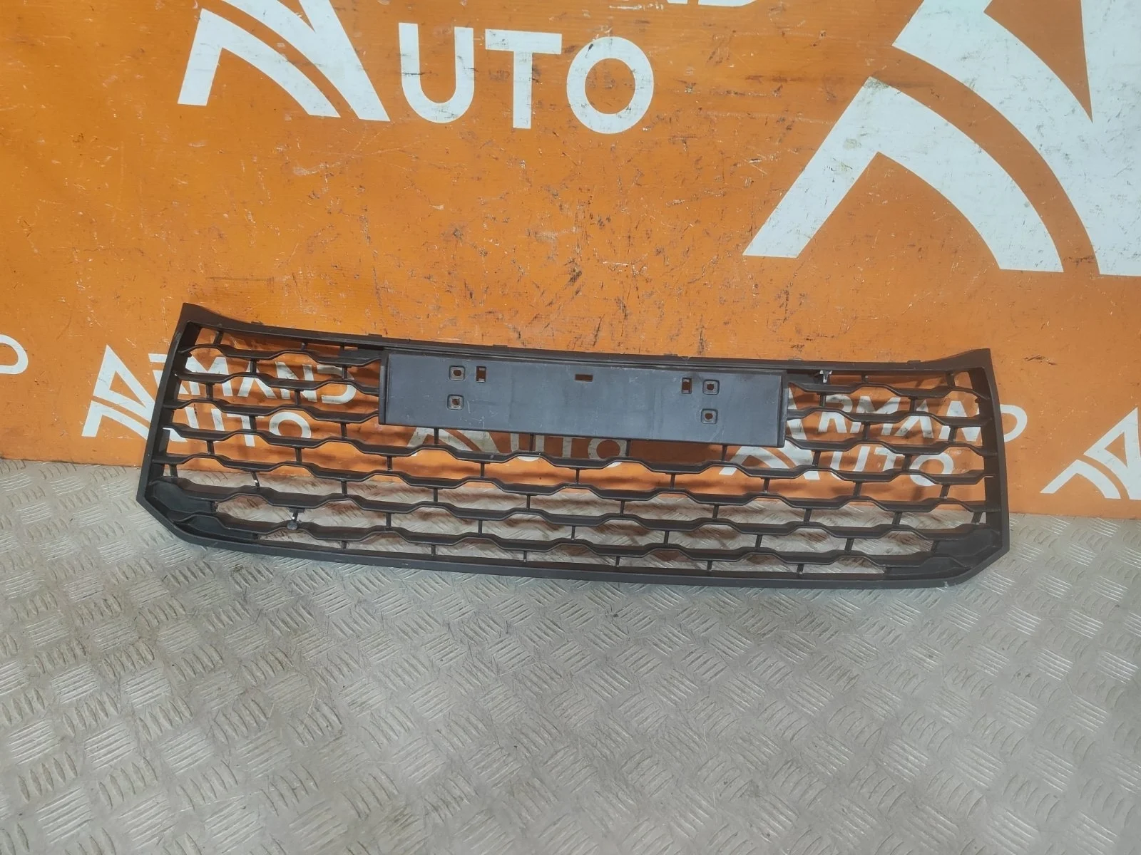 Решетка бампера Mitsubishi Pajero Sport 2015-2021 3