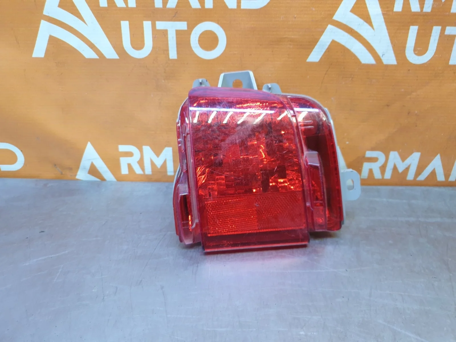 Фонарь противотуманный Toyota Land Cruiser 2015-2021 200