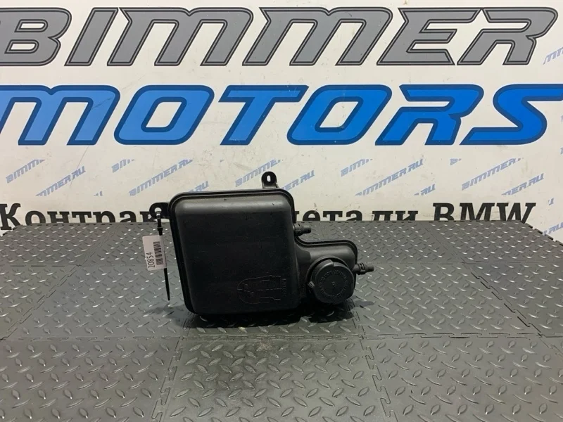 Бачок расширительный BMW 7 17137647713 E65 N62B40