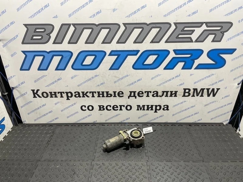 Моторчик редуктора Bmw 27102449709 E70