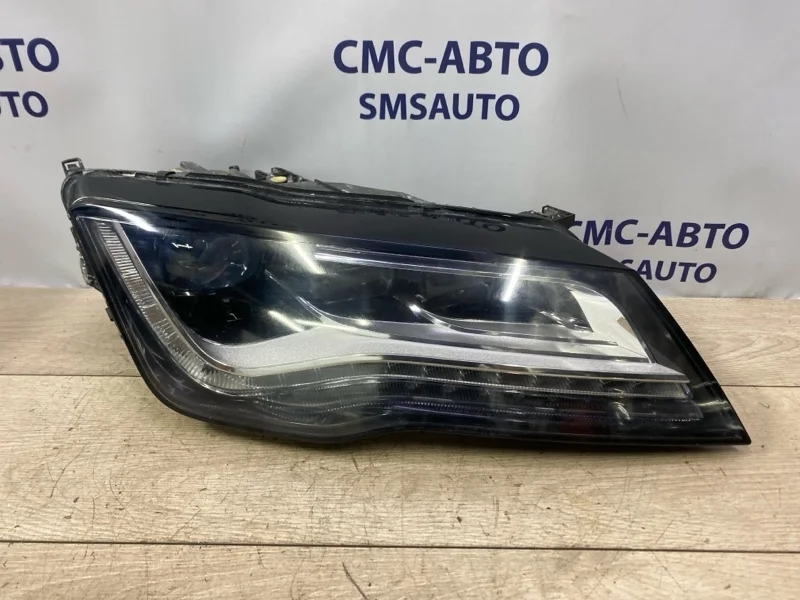 Фара Audi A7 2011 4G8941030AB C7 3.0 CGW, правая