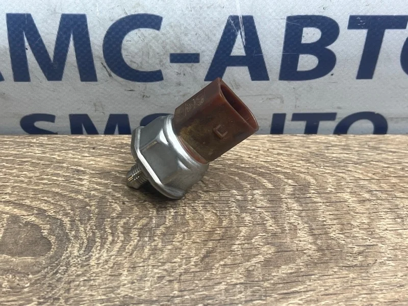 Датчик давления топлива Audi A6 03C906051C C6 3.0 CAJ