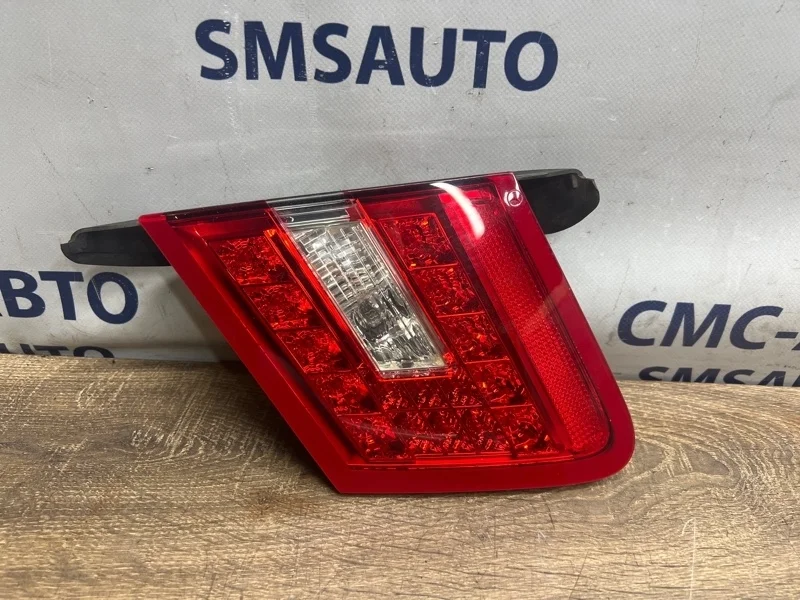 Фонарь крышки багажника Mercedes-Benz E-Class A2078200464 C207 271.860, задний правый