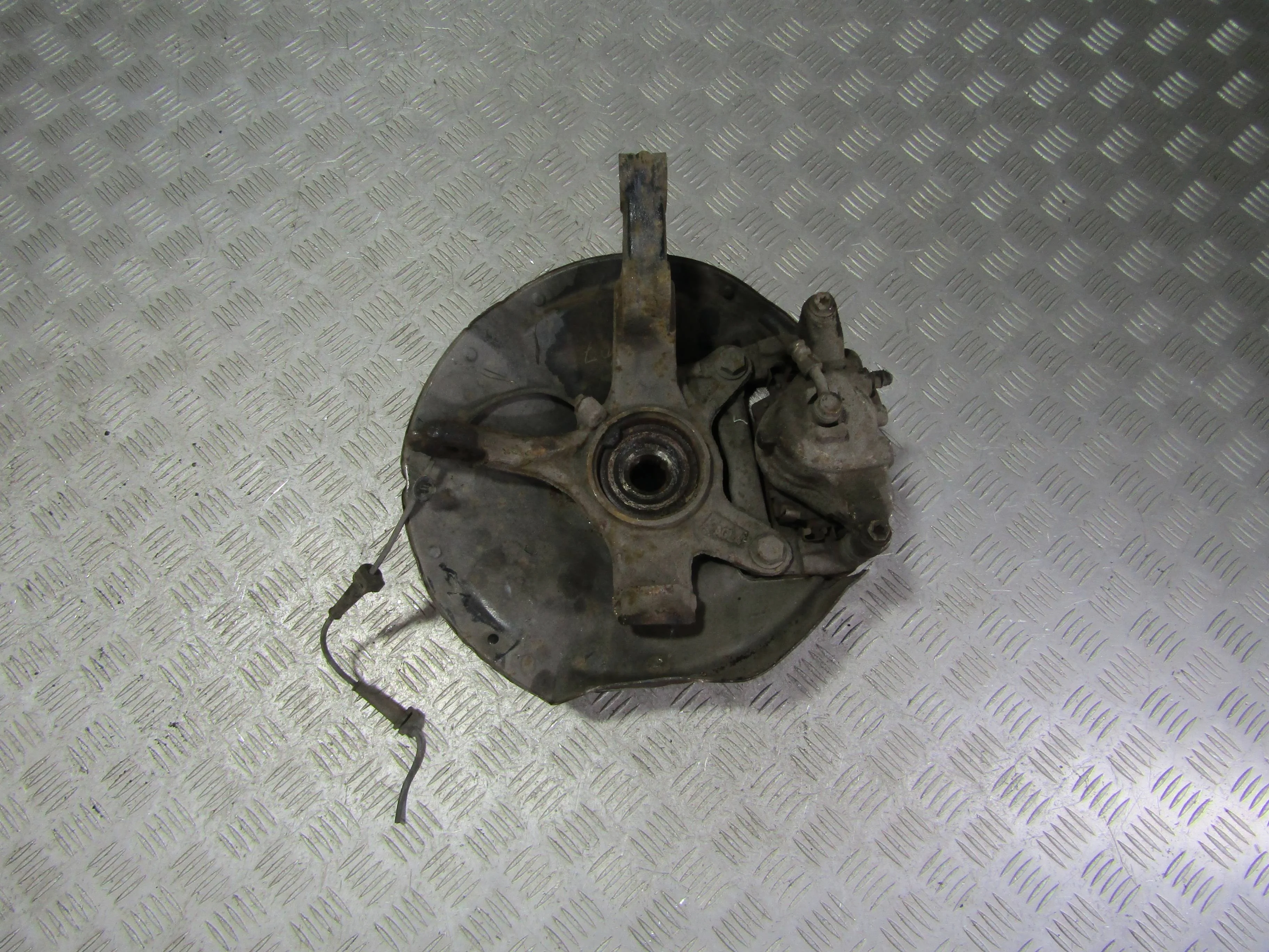 Кулак поворотный передний левый HONDA Civic VIII