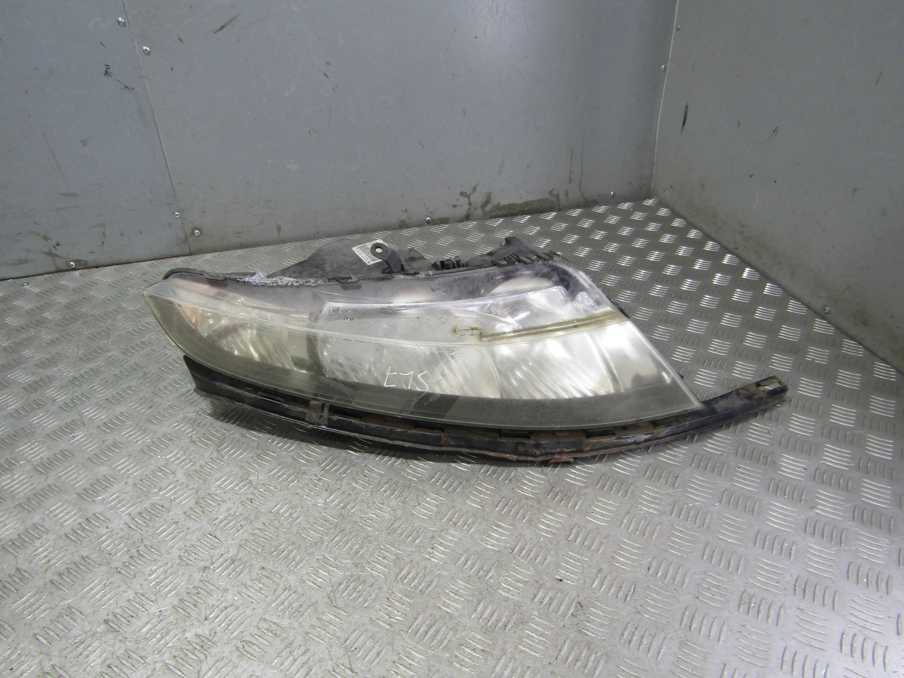 Фара правая ксенон HONDA Civic VIII (2005—2009)