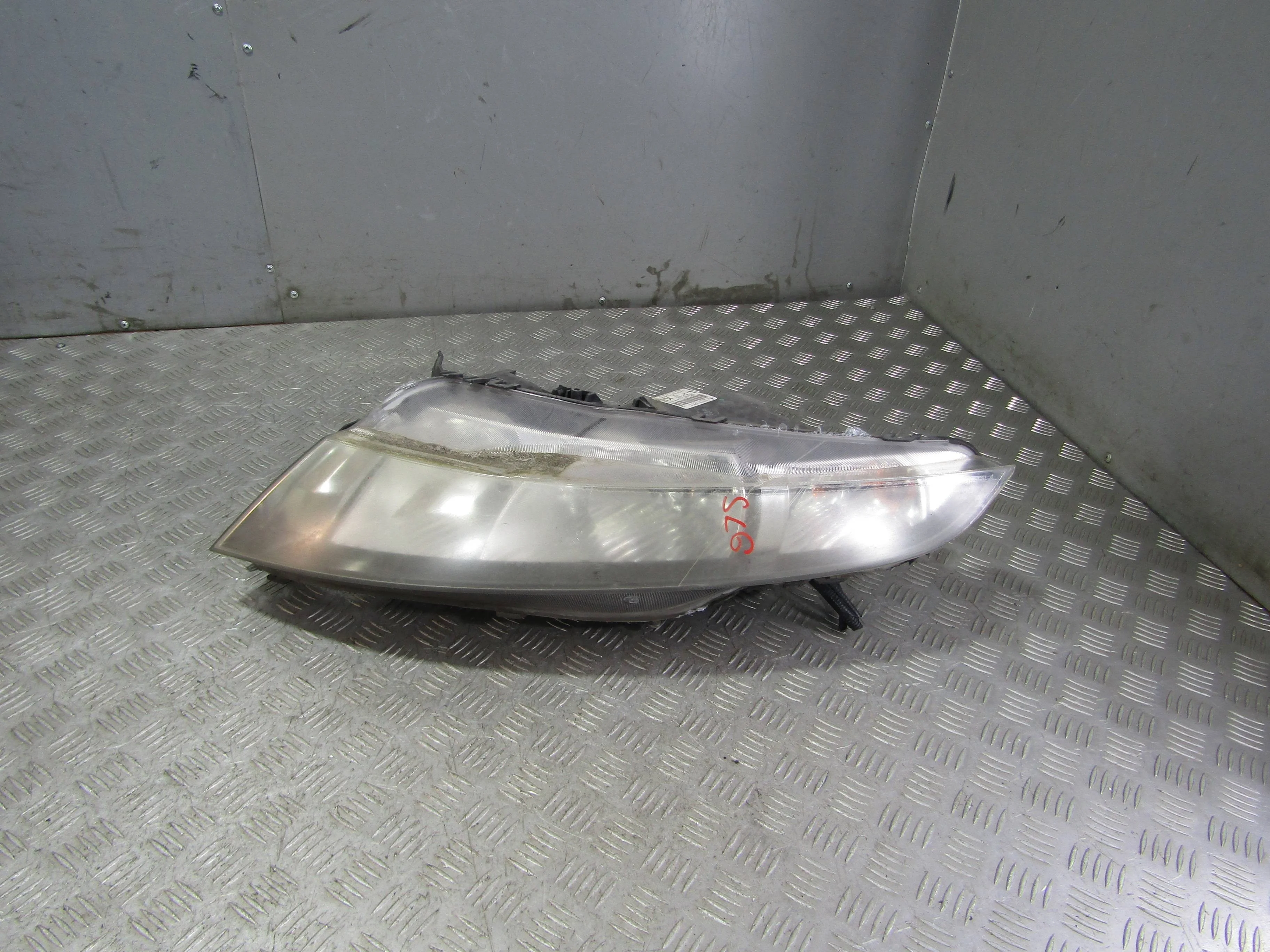 Фара левая ксенон HONDA Civic VIII (2005—2009)