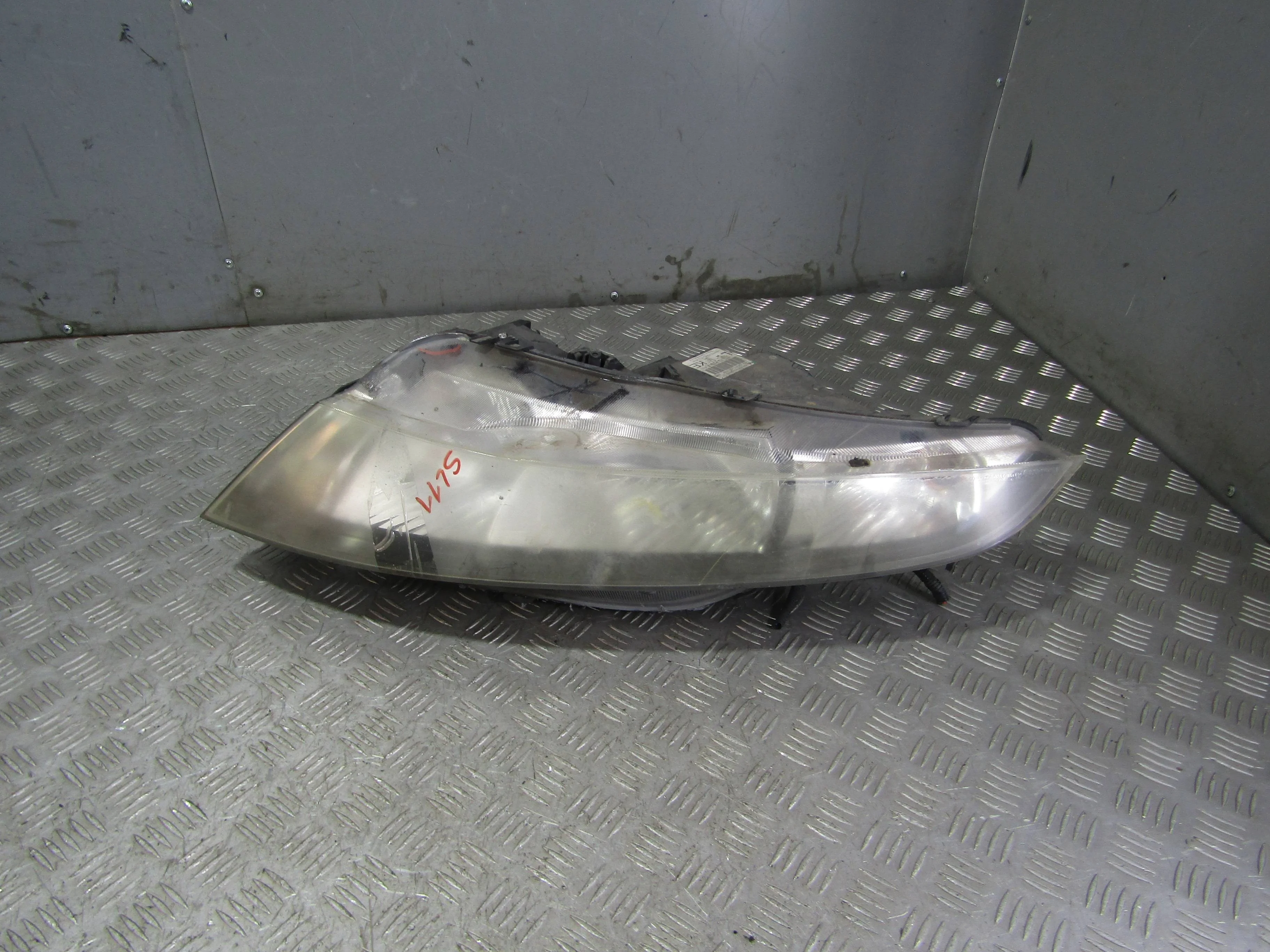 Фара левая ксенон HONDA Civic VIII (2005—2009)