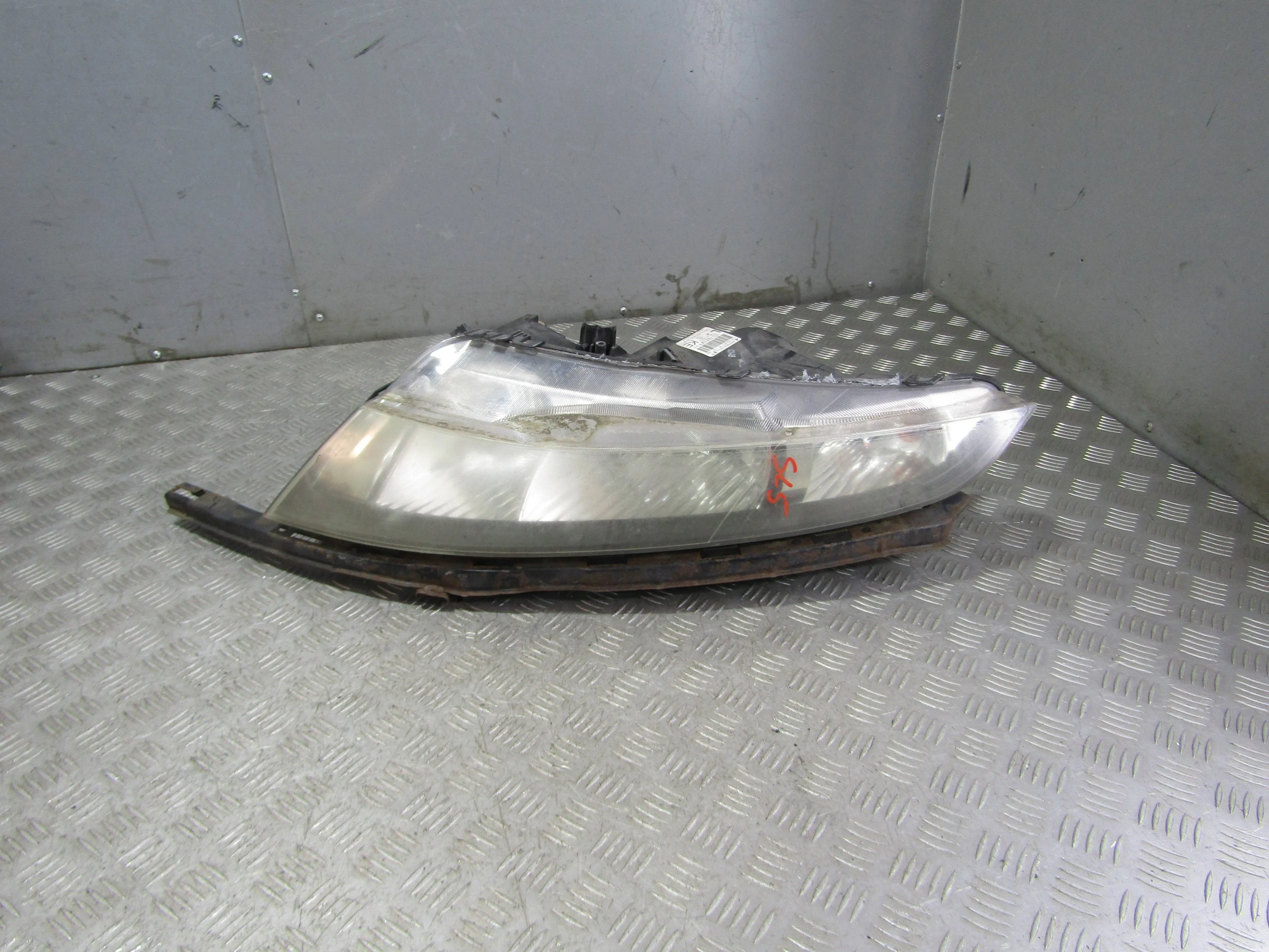 Фара левая ксенон HONDA Civic VIII (2005—2009)