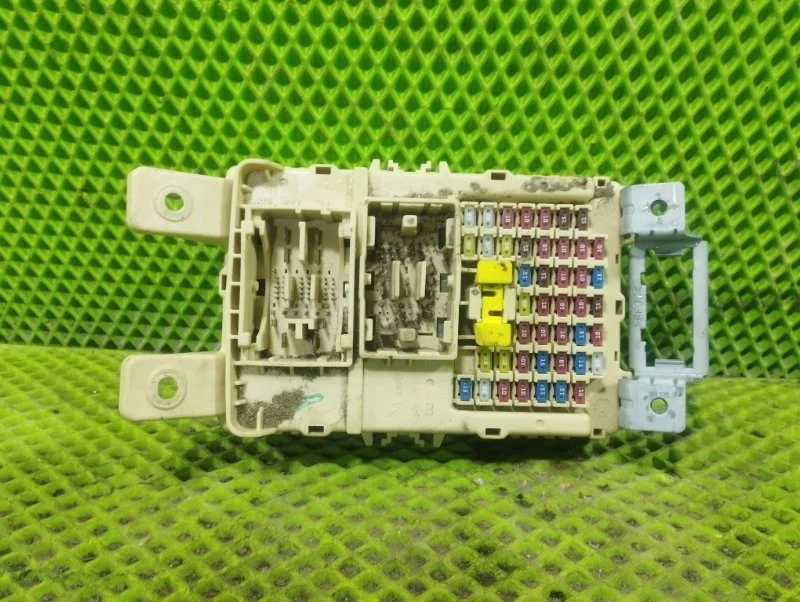 Блок предохранителей салонный Hyundai Solaris 2 2017 91950H5510 СЕДАН G4LC