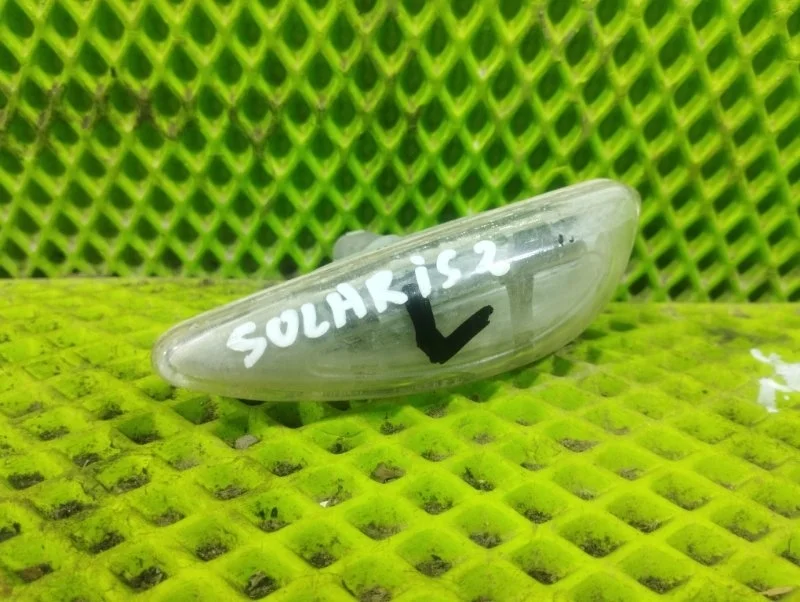 Повторитель левый Hyundai Solaris 2 2017 92303H5000 СЕДАН G4LC