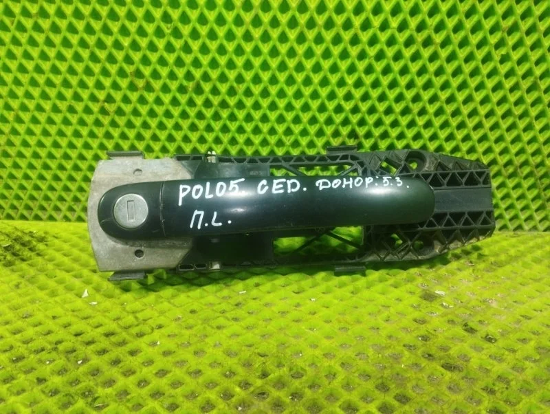 Наружная ручка передняя левая Volkswagen Polo 5 2013 5N0837885H СЕДАН CFN