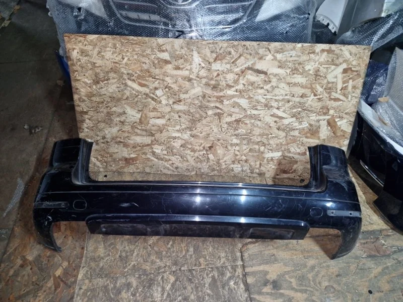 Бампер Volkswagen Touareg 2005 7L