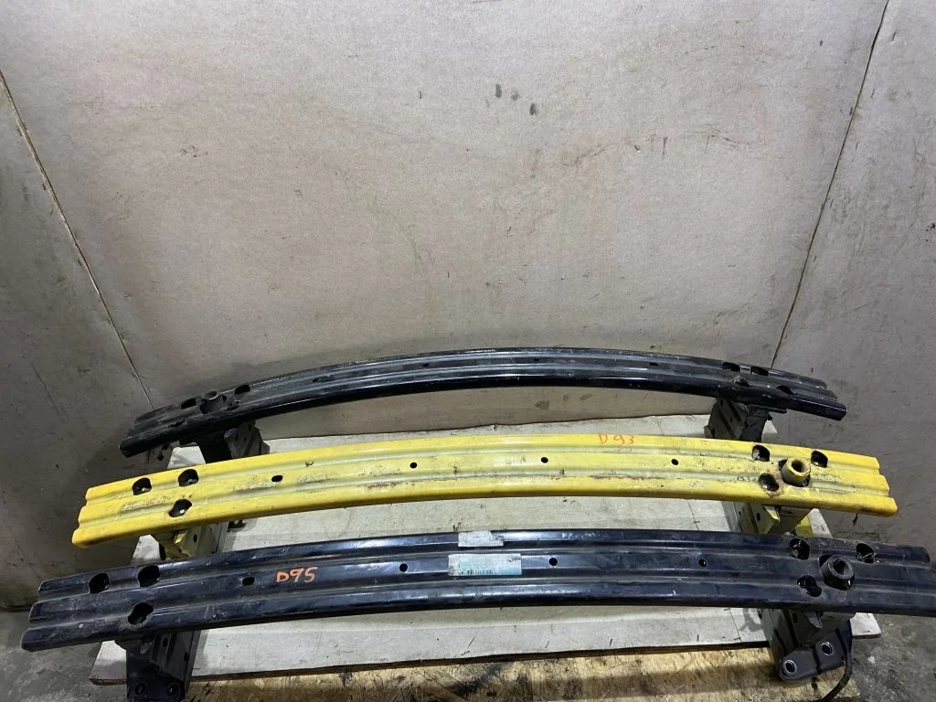 Усилитель бампера передний Nissan Juke F15 2016