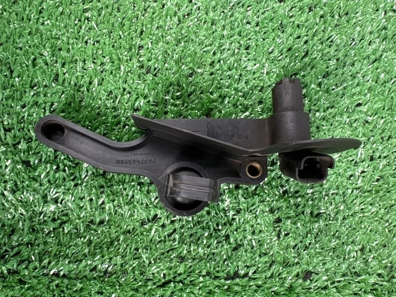 Датчик положения коленвала Peugeot 307