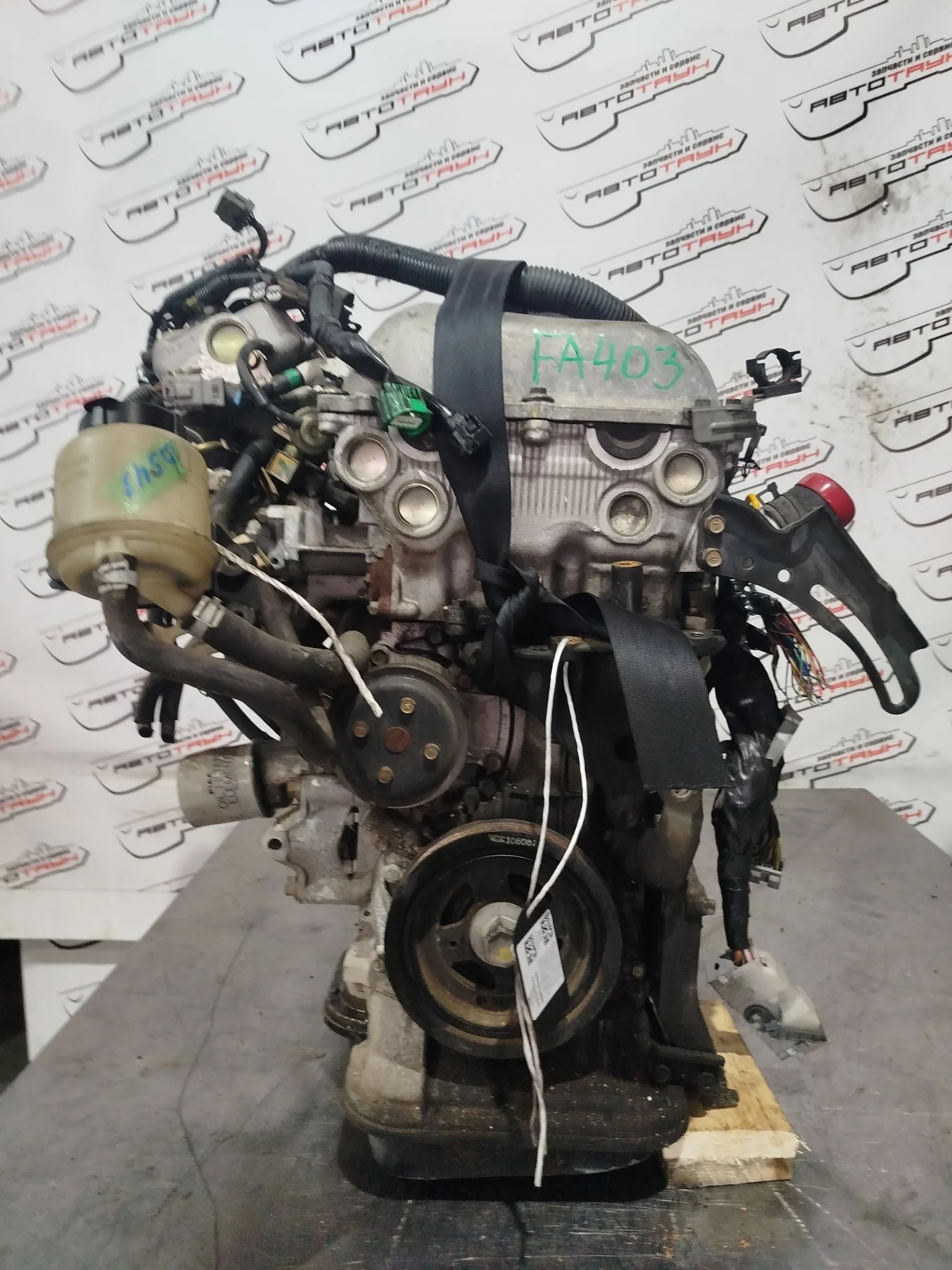 Двигатель NISSAN SR20-DE ... PRIMERA CAMINO R'NESSA RASHEEN SERENA TINO ... PC24 PM11 PM12 PW11 WHP11 МАСЛ ФИЛЬТР НАЗАД ВПУСК ВВЕРХ EGR 2WD 101024N0M0 FA403-441400B