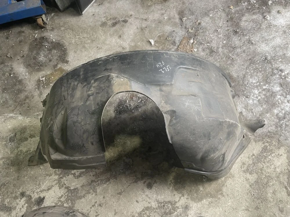 подкрылок передний правый land rover freelander 2