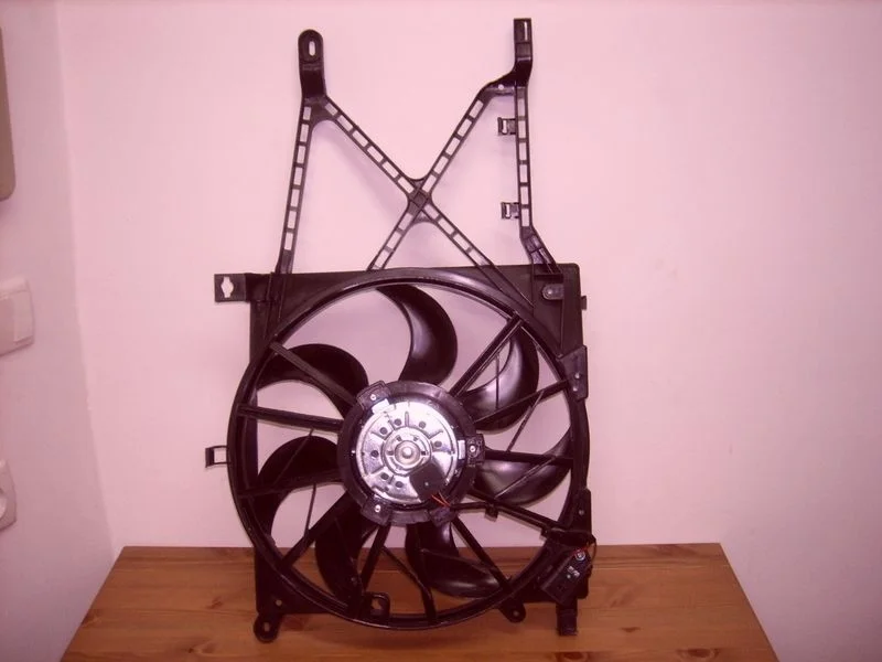 Вентилятор охлаждения с диффуз нов Опель Астра Н h