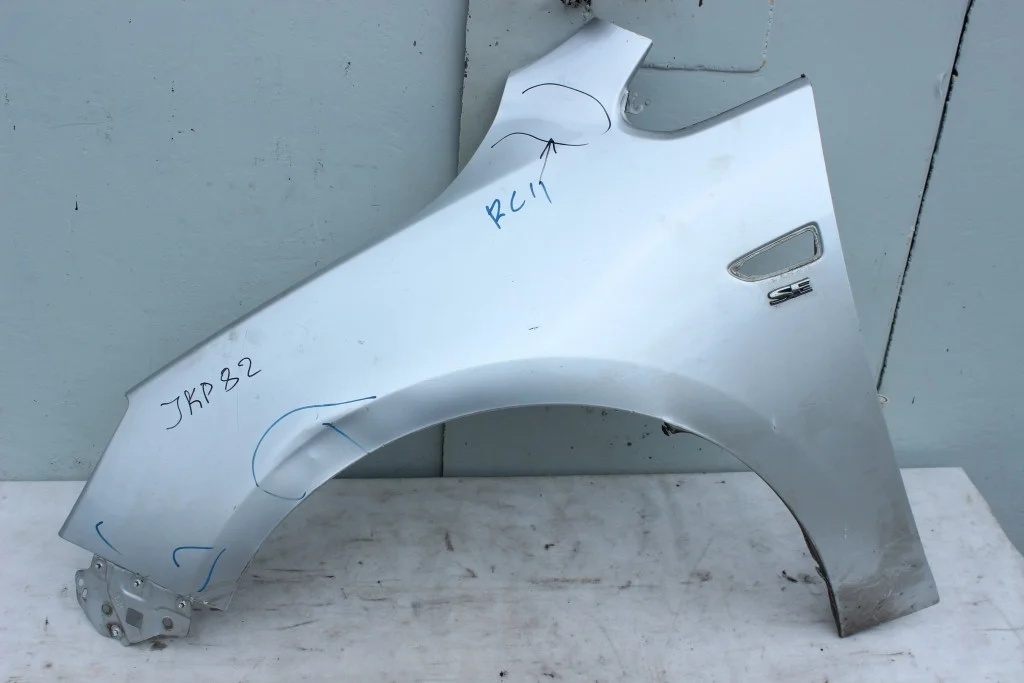Крыло переднее левое вмятины Opel Astra J JКР82