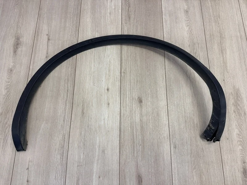 Накладка колесной арки VW Touareg NF 2010 7P