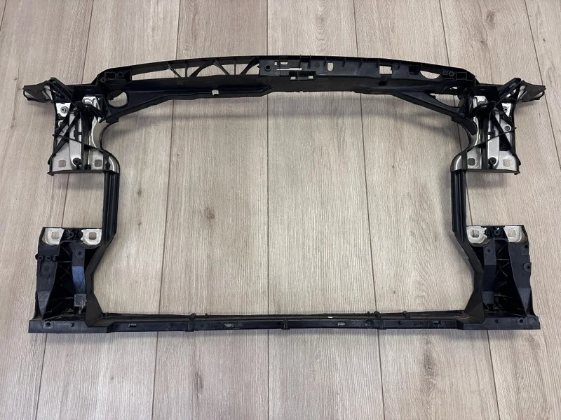 Передняя панель Audi A4 2015- B9