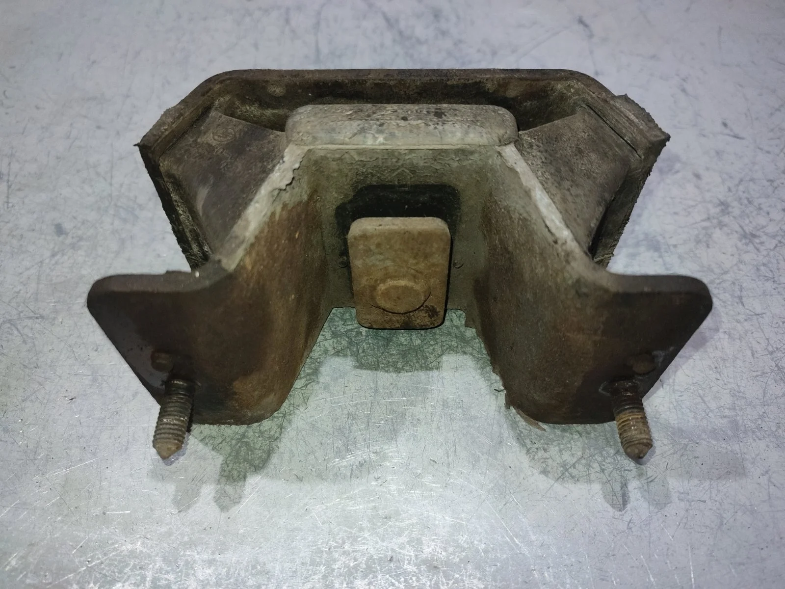 Подушка (опора) двигателя SsangYong Kyron 2012 D130