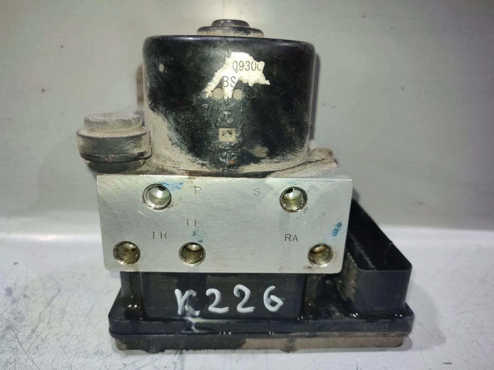 Блок abs/esp SsangYong Kyron 2009 D130