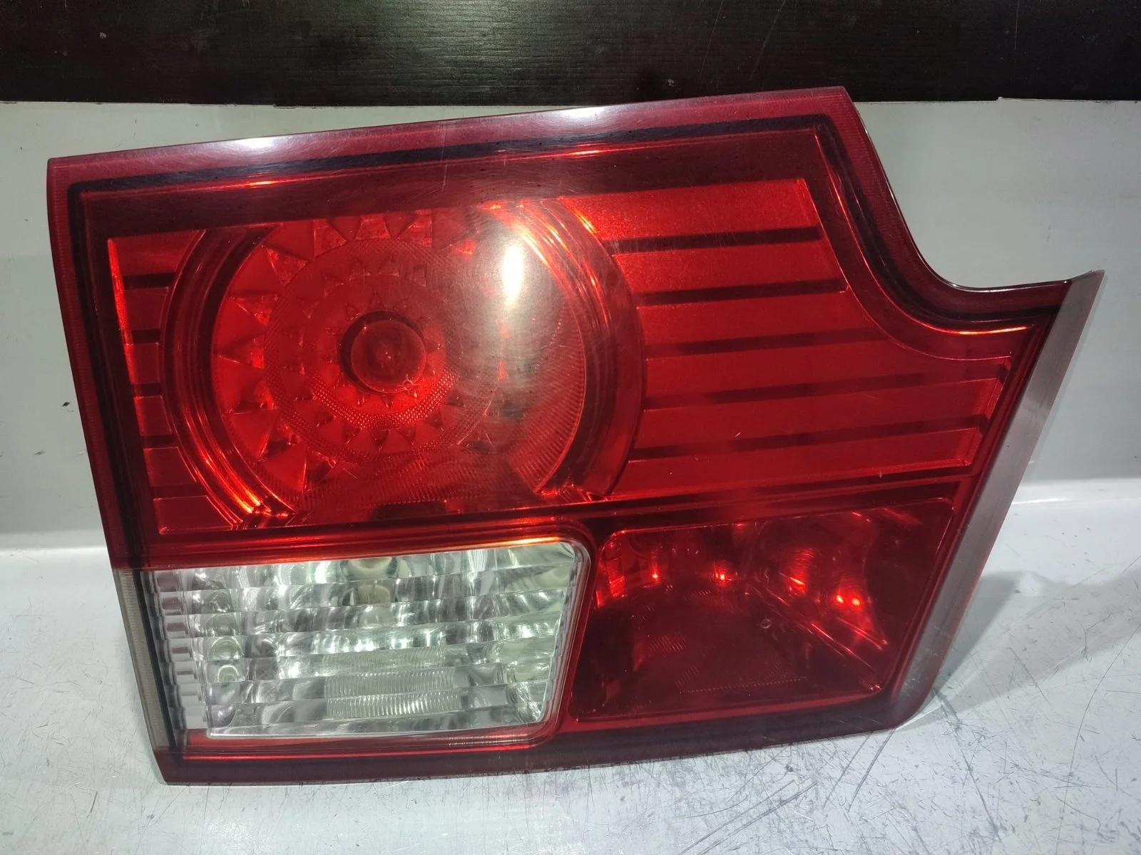 Фонарь SsangYong Kyron 2009 D130