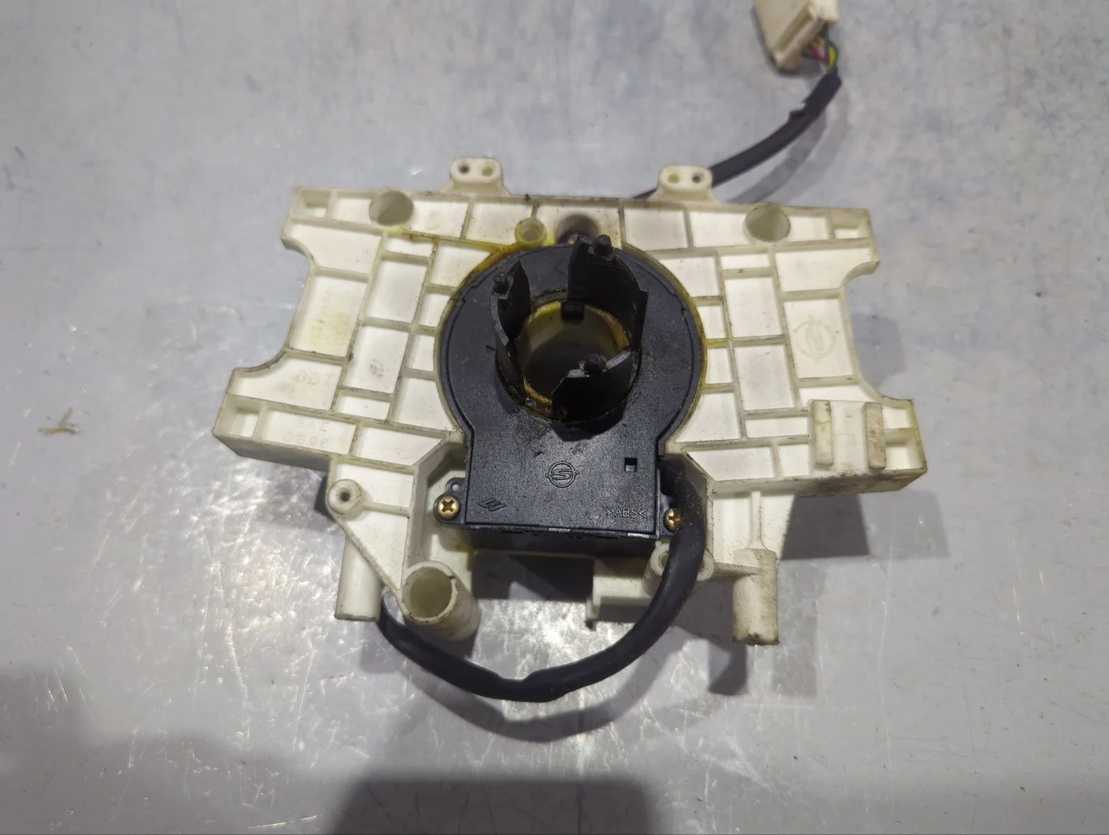 Датчик угла поворота руля SsangYong Kyron