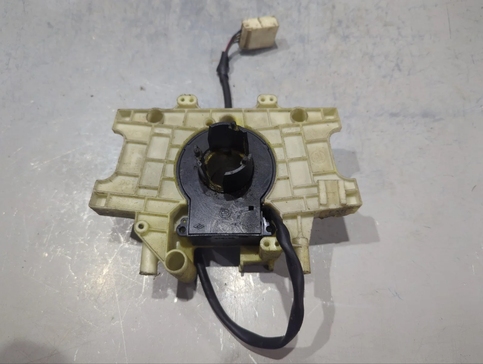 Датчик угла поворота руля SsangYong Kyron