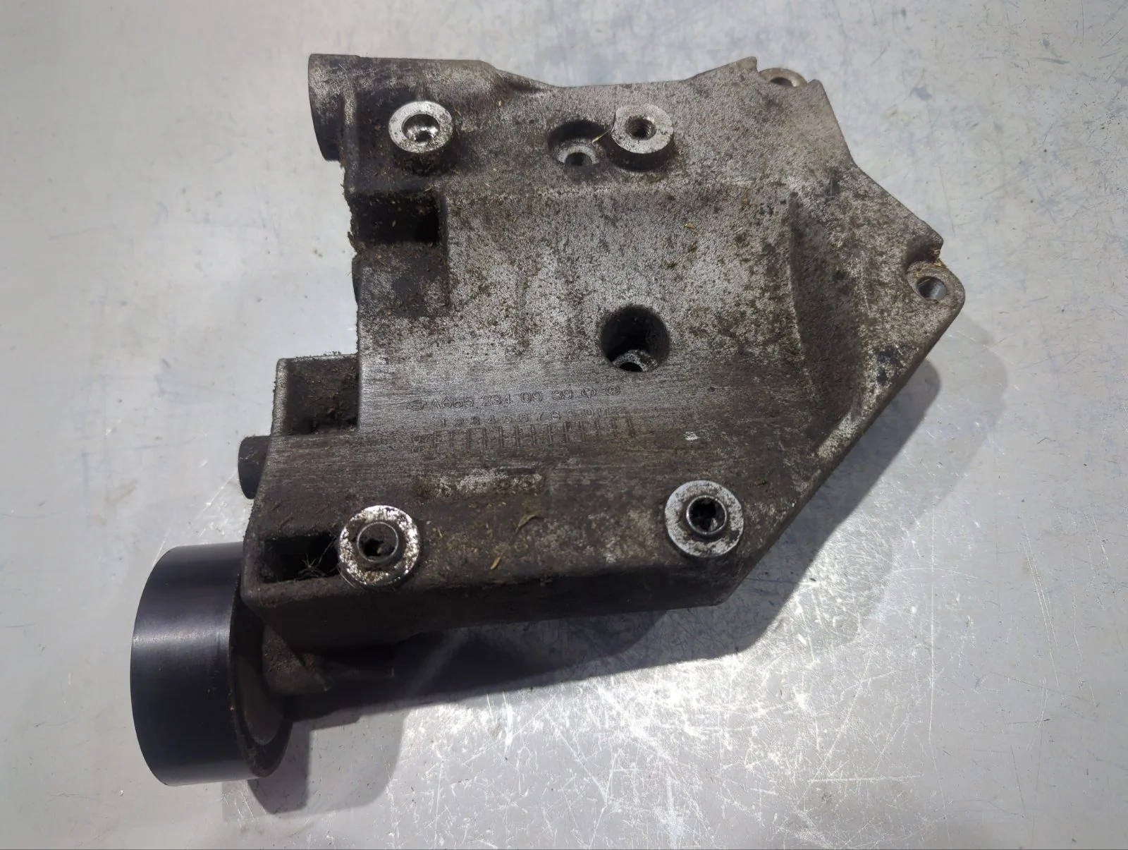 Кронштейн компрессора кондиционера SsangYong Kyron 2009 D130