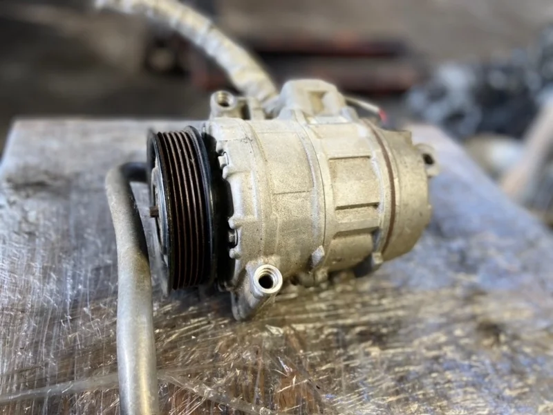 Компрессор кондиционера BMW 3-Series 2009 64526956716 E90 N52B25