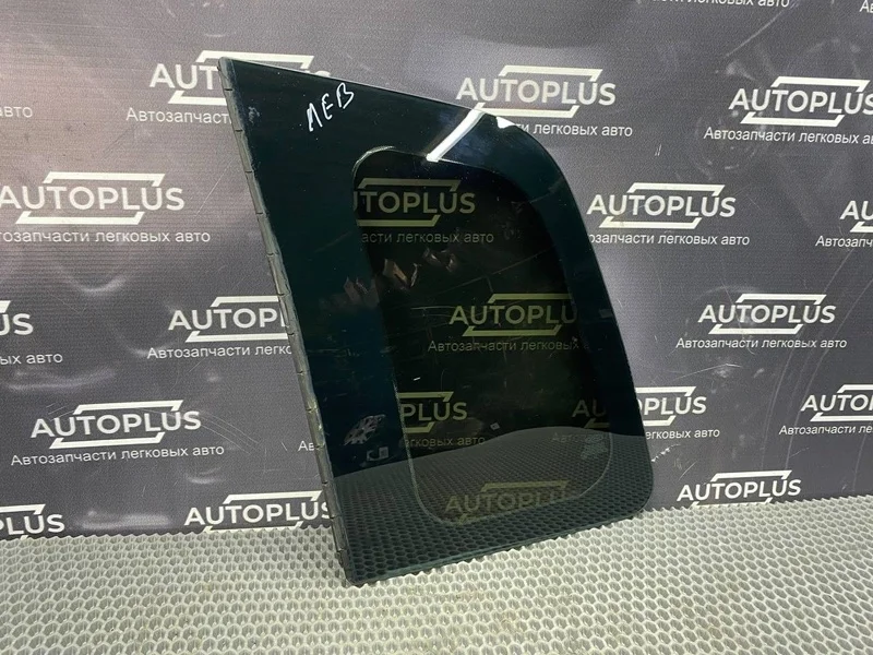 Форточка Ford Fusion 2009 1554238 УНИВЕРСАЛ 1.4 FXJA, задняя левая