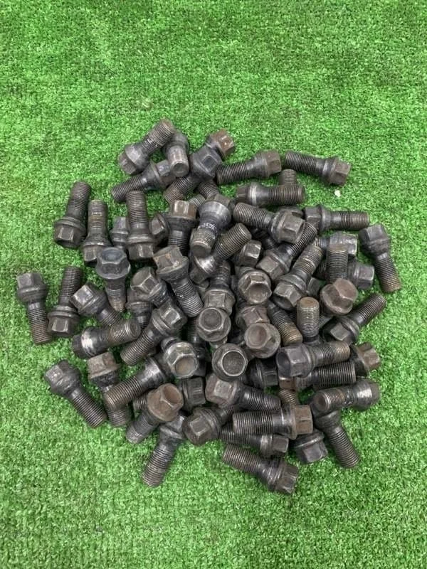 Болт колесный BMW F серия 36136890324