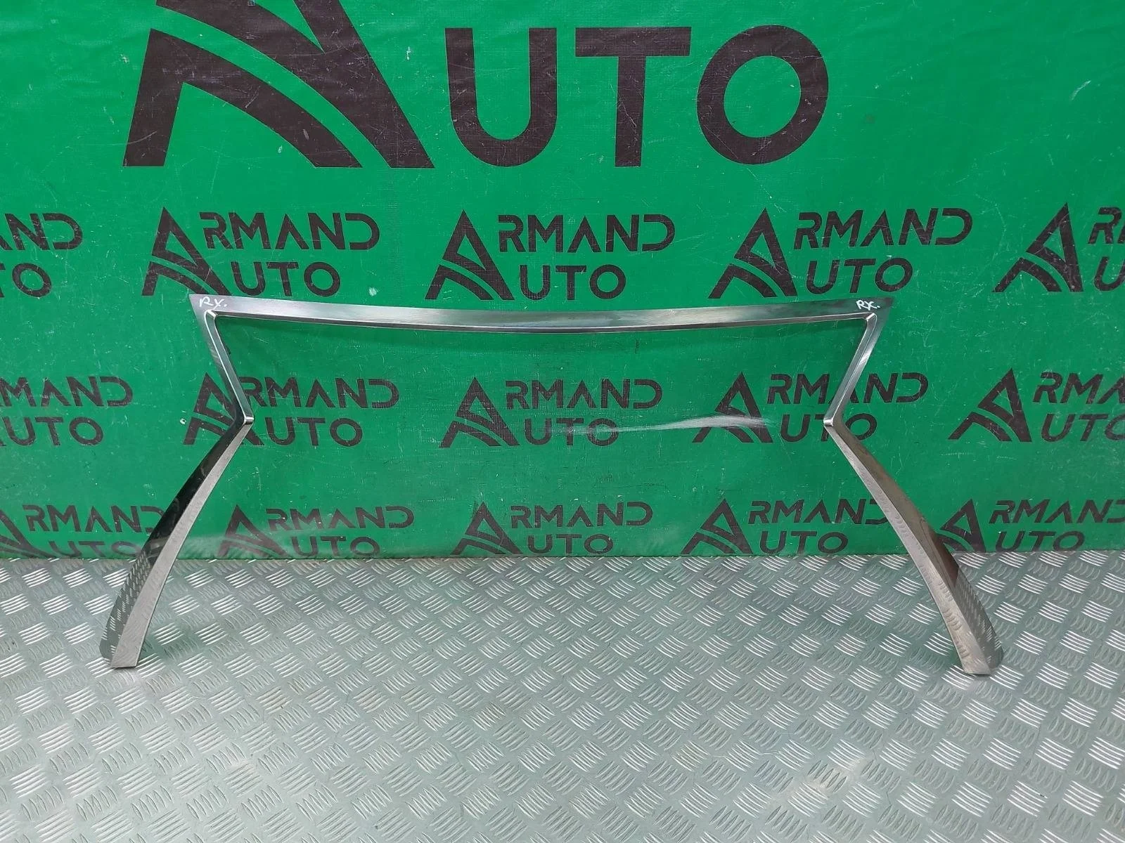 Окантовка решетки радиатора Lexus RX 2015-2019 4