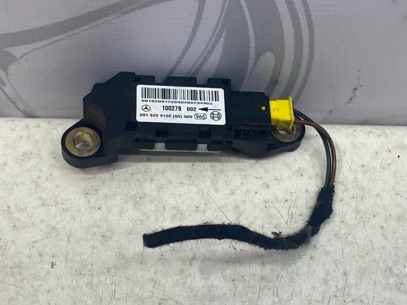 Датчик srs Mercedes-benz 2008 W211