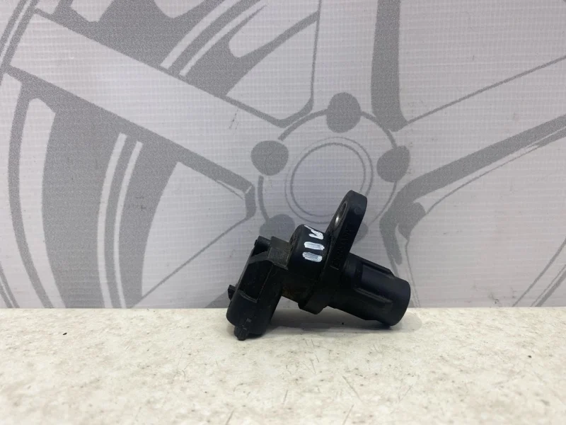 Датчик распредвала Mercedes-benz 2009 W204