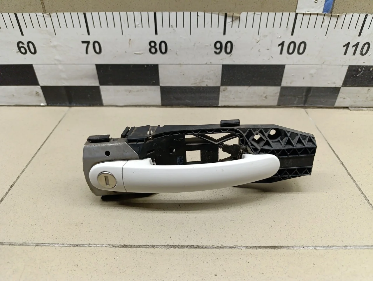 Ручка двери передней наружная правая Jetta 2011>