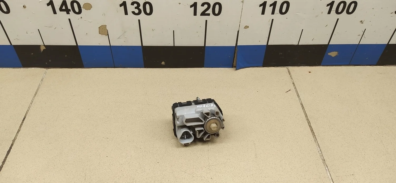 Моторчик корректора фары RAV 4 2013-2019