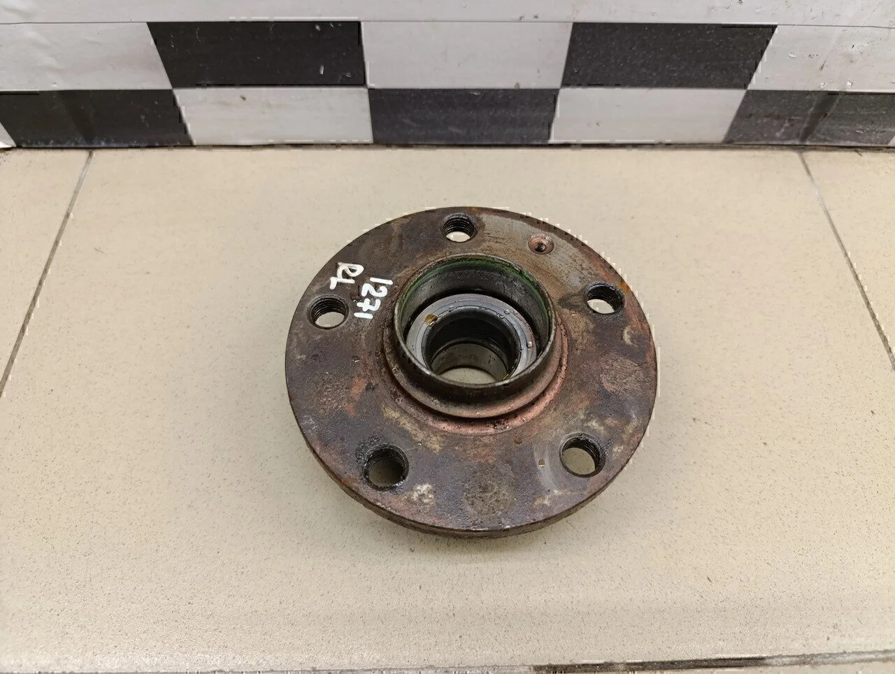 Ступица задняя Passat [B6] 2005-2010