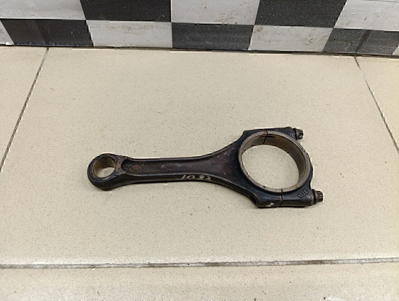 Шатун A6 [C6,4F] 2005-2011