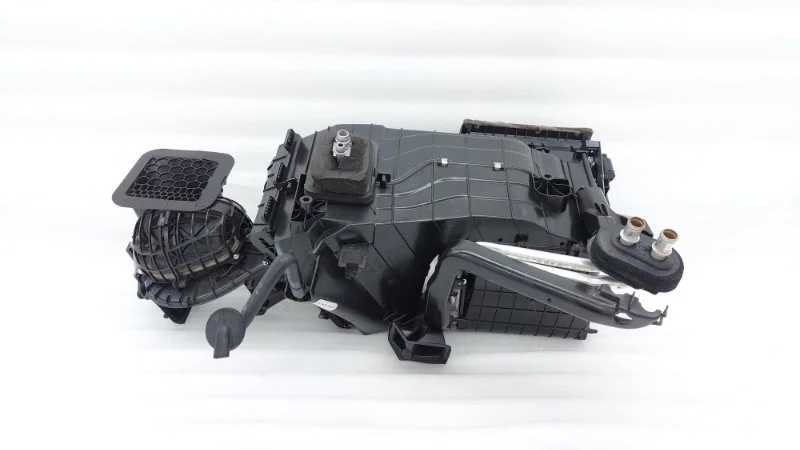 Корпус отопителя Volkswagen Transporter Caravelle 2011 T5