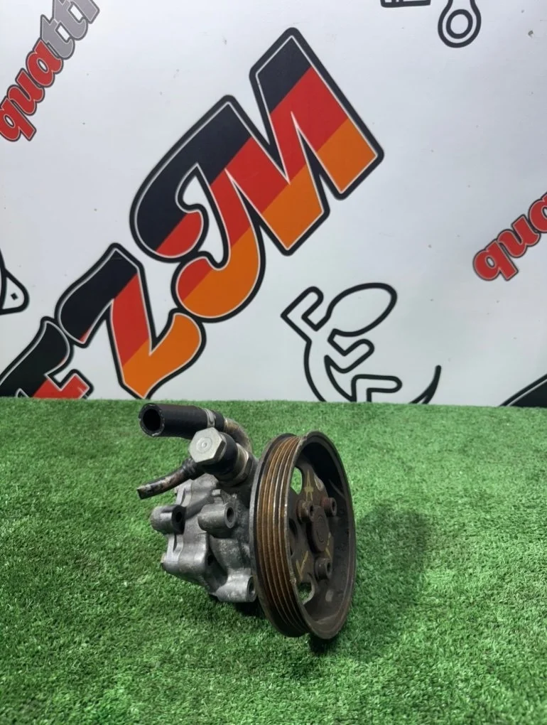 Насос гидроусилителя руля Audi A4 8D0145156L B5