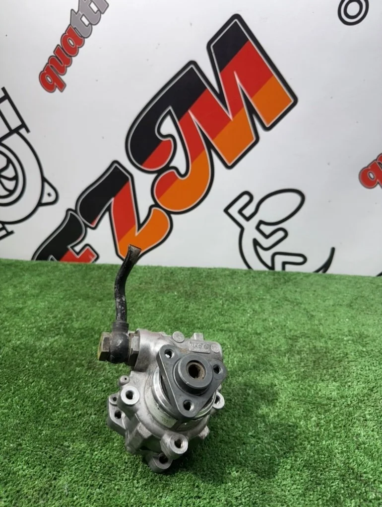 Насос гидроусилителя руля Audi A4 4B0145155R B5