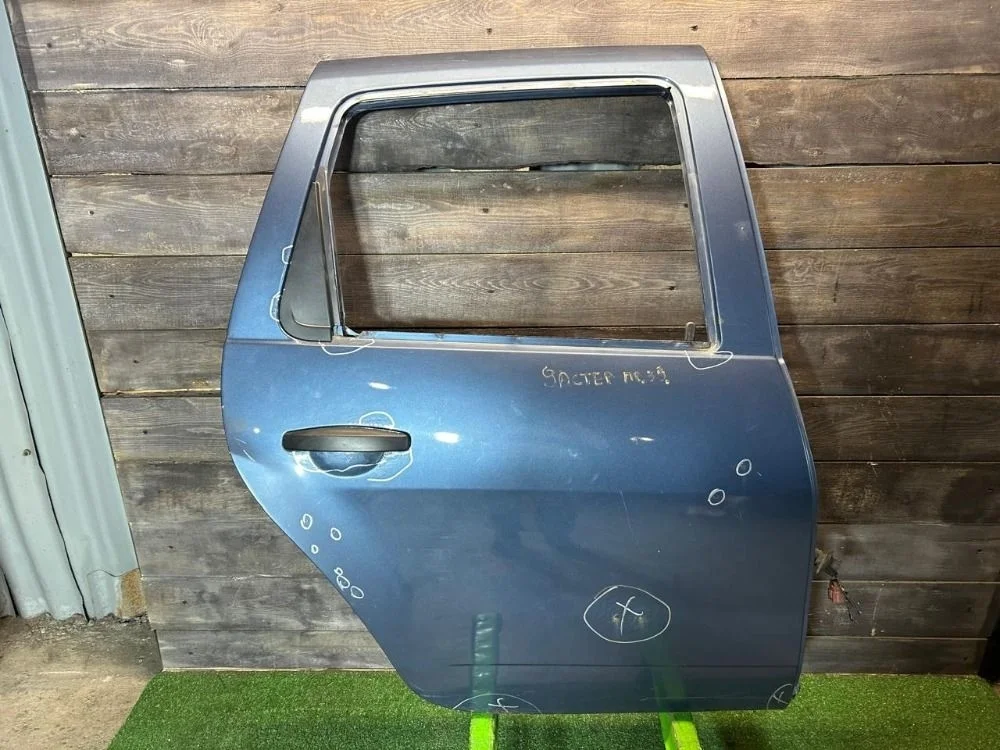 Дверь задняя правая Renault Duster 1