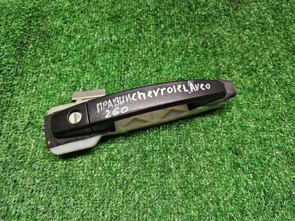 Ручка двери наружная правая перед Chevrolet Cruze