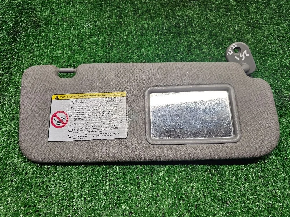 Козырек солнцезащитный правый Hyundai Solaris I