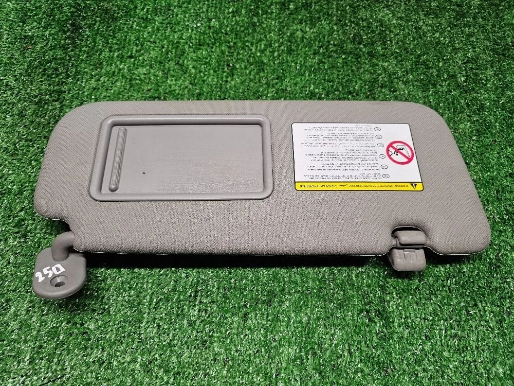 Козырек солнцезащитный левый Hyundai Solaris