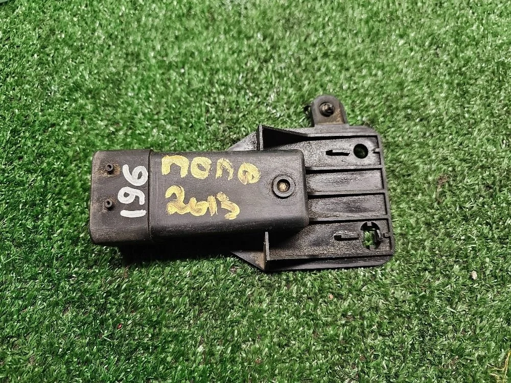 Блок управления вентилятором Volkswagen Polo