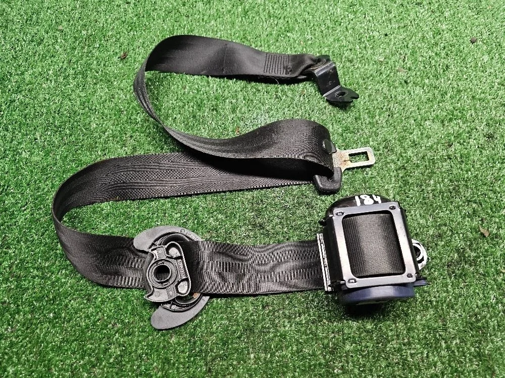 Ремень безопасности передний правый VW Polo 5