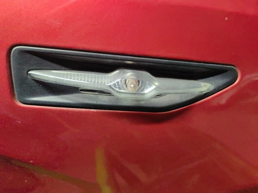 Повторитель в крыло правый Kia Rio 3